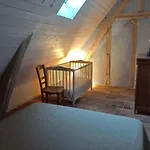 Charme Du Xviie Avec Grand Terrain Clos, Dependances Restaurees, Jardin, Garage Ferme Et Equipements Divers - Fr-1-410-157