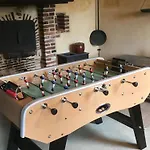 Charme Du Xviie Avec Grand Terrain Clos, Dependances Restaurees, Jardin, Garage Ferme Et Equipements Divers - Fr-1-410-157