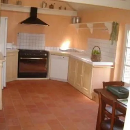 בית נופש Charme Du Xviie Avec Grand Terrain Clos, Dependances Restaurees, Jardin, Garage Ferme Et Equipements Divers - Fr-1-410-157 Berfay