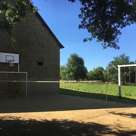 Holiday home Charme Du Xviie Avec Grand Terrain Clos, Dependances Restaurees, Jardin, Garage Ferme Et Equipements Divers - Fr-1-410-157 *